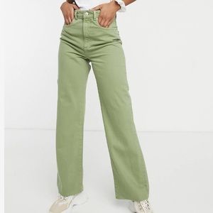 Stradivarius 90s dad jean in washed khaki (sage green)